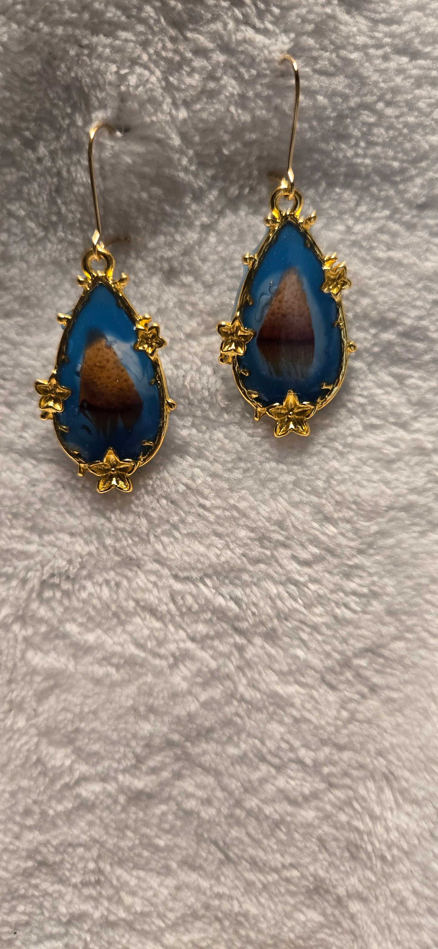 Lobster Notch Earrings