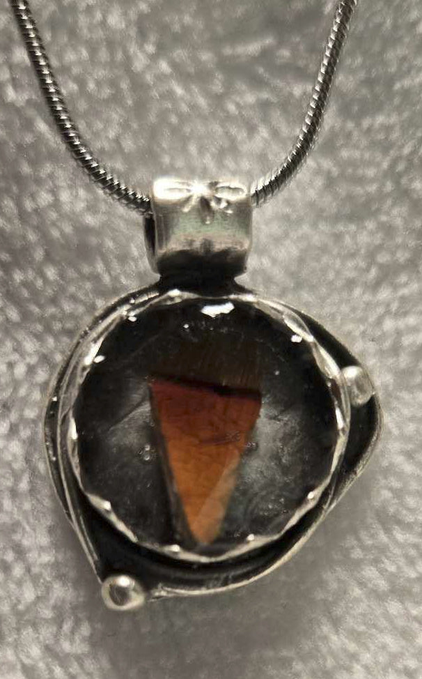 Lobster V Notch Necklace