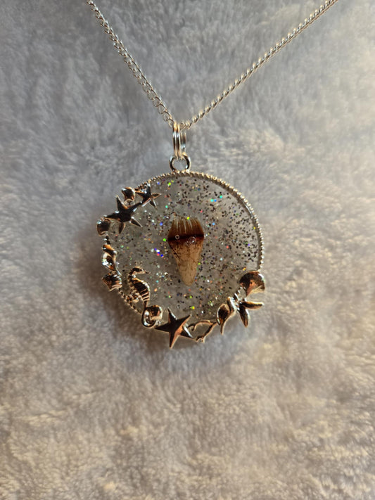 Lobster Notch Necklace sea sparkle