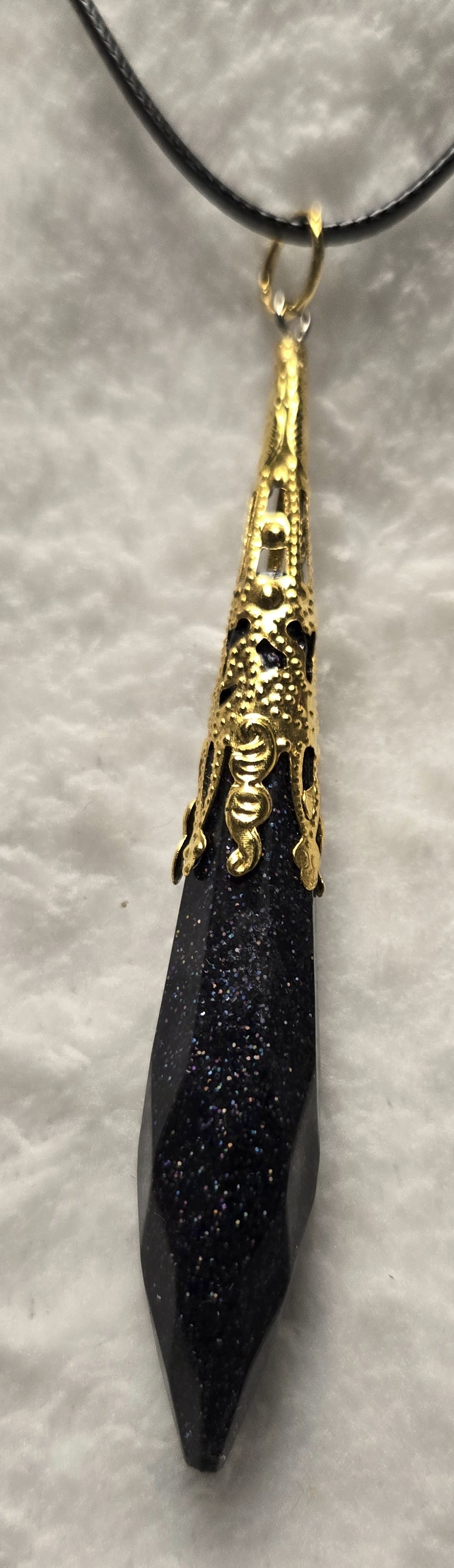 Black Sparkle Pendulum Necklace