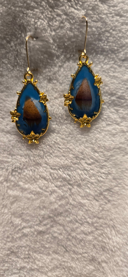 Lobster Notch Earrings