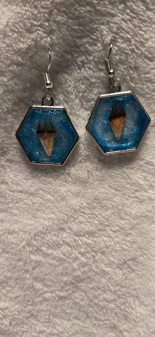 Lobster Notch Earrings