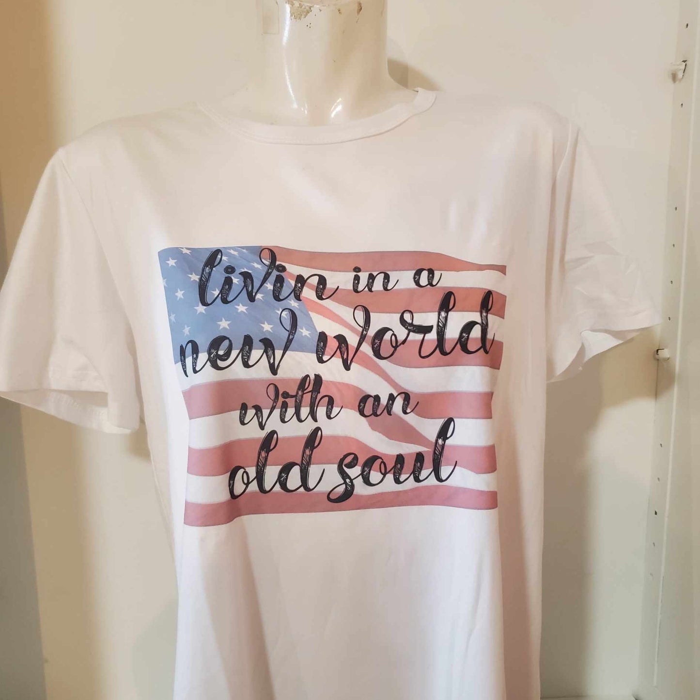 T shirt New World with/Flag