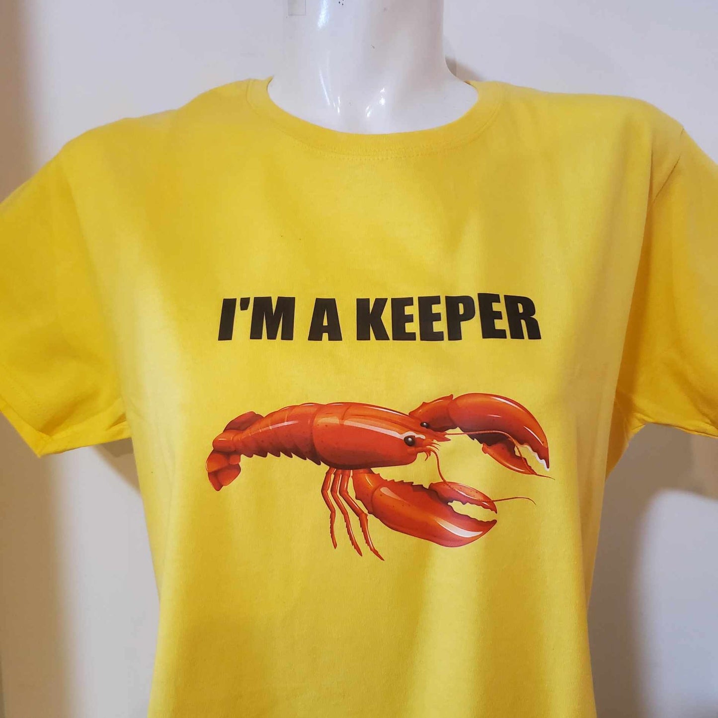 T shirt I'm a keeper yellow T