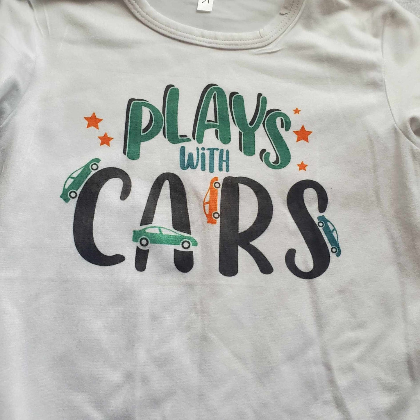 T shirt Plays with cars