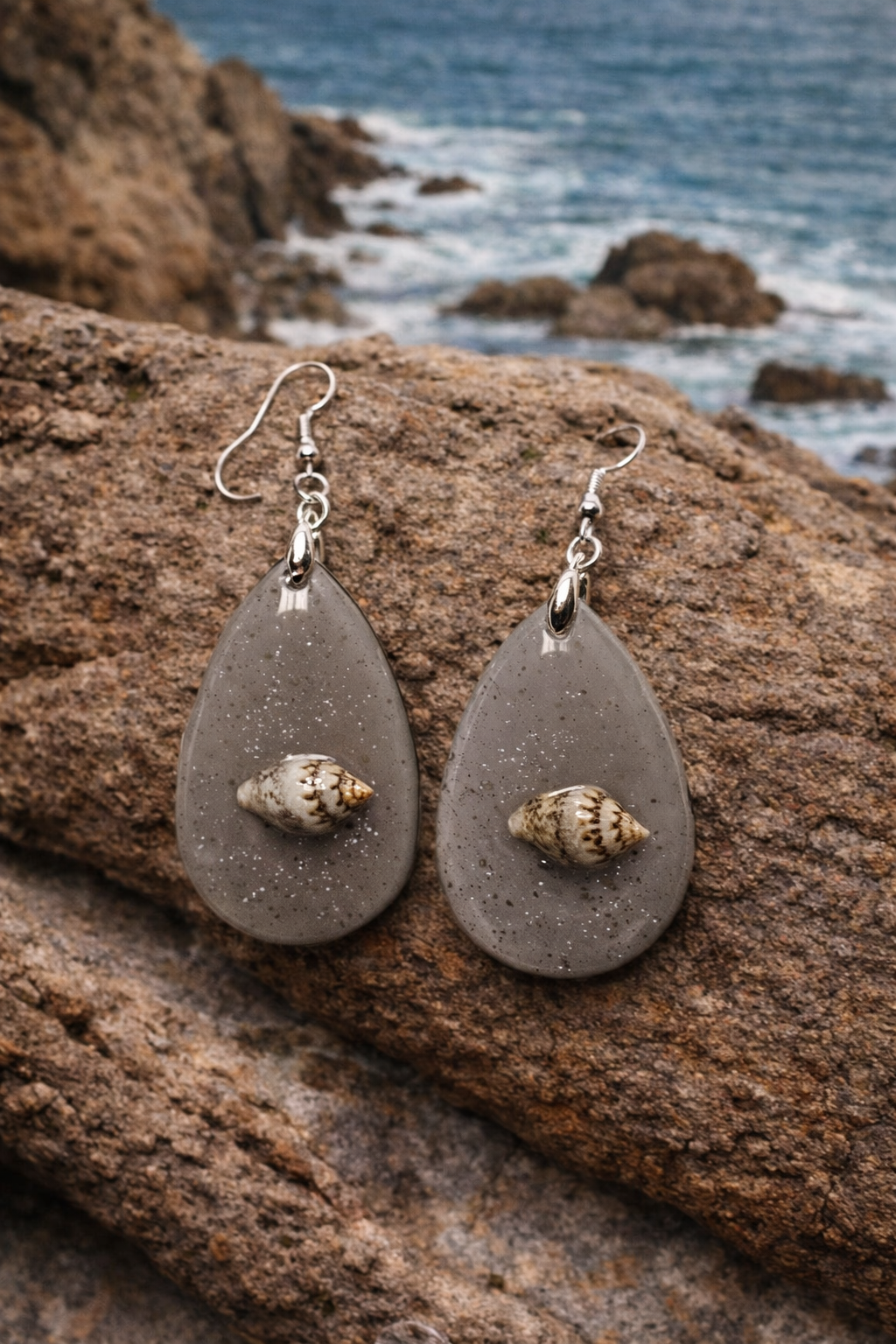 Earring with Shell