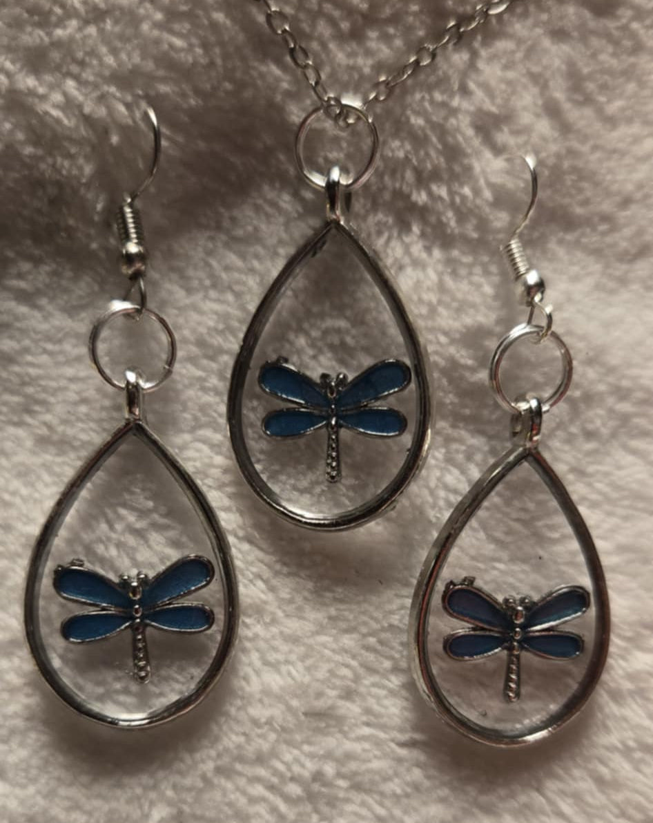 Dragon Flyecklace and Earring