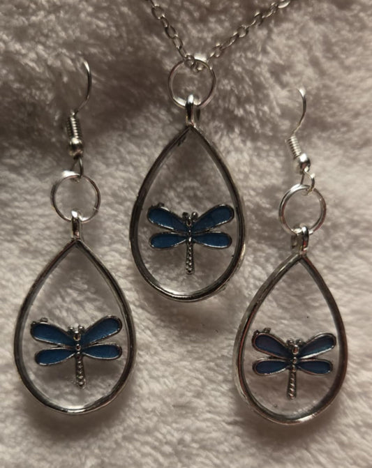 Dragon Flyecklace and Earring