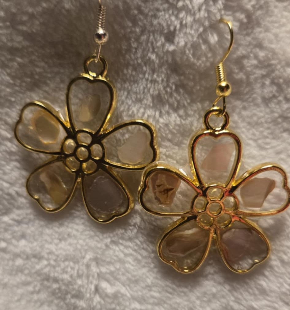 Shell Flower Earrings